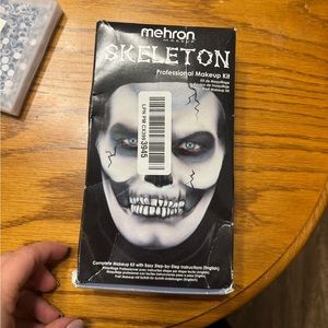 Mehron Makeup Premium Character Kit (Skeleton)